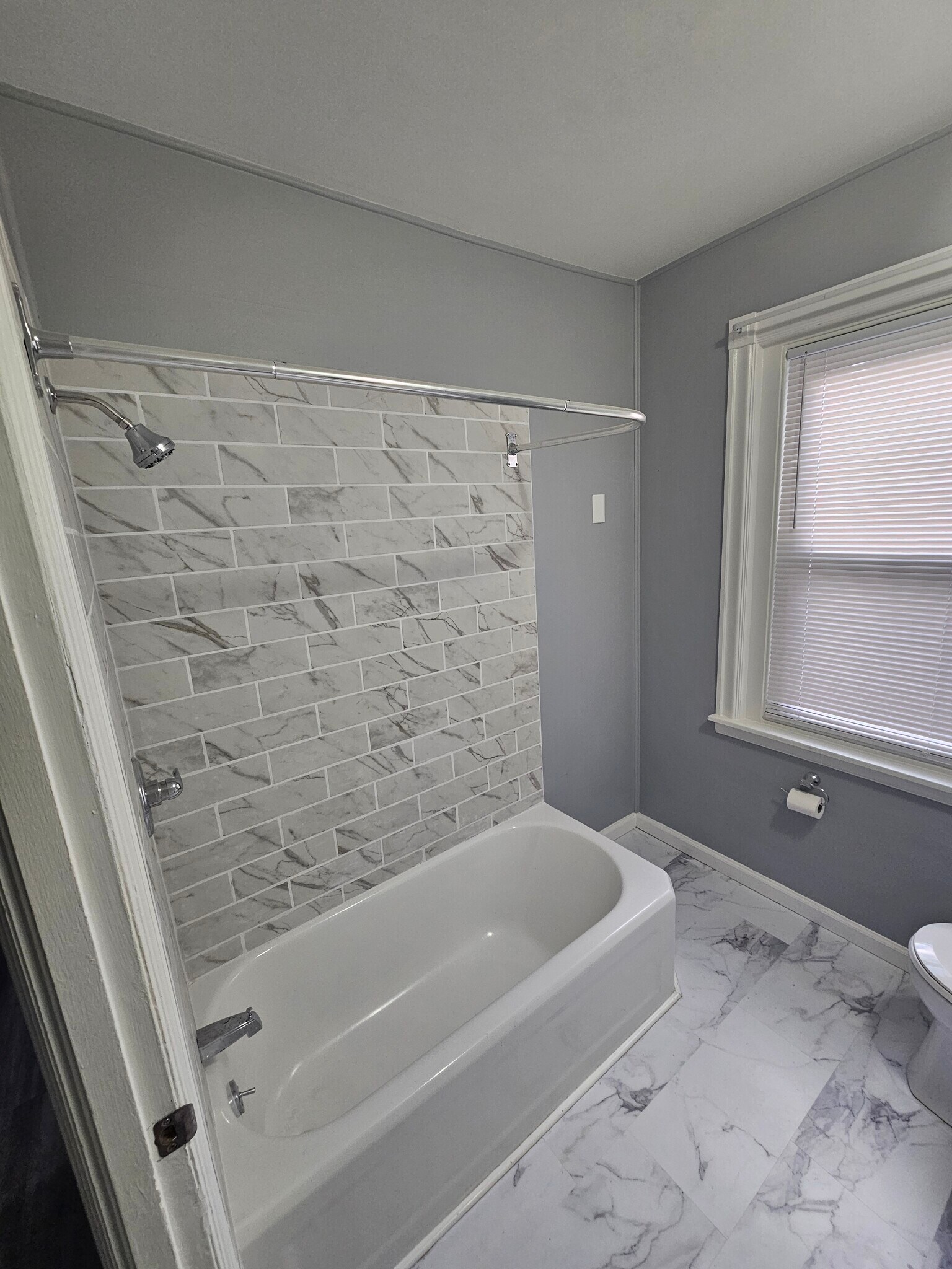 Building Photo - 1650 Mineral Spring Rd