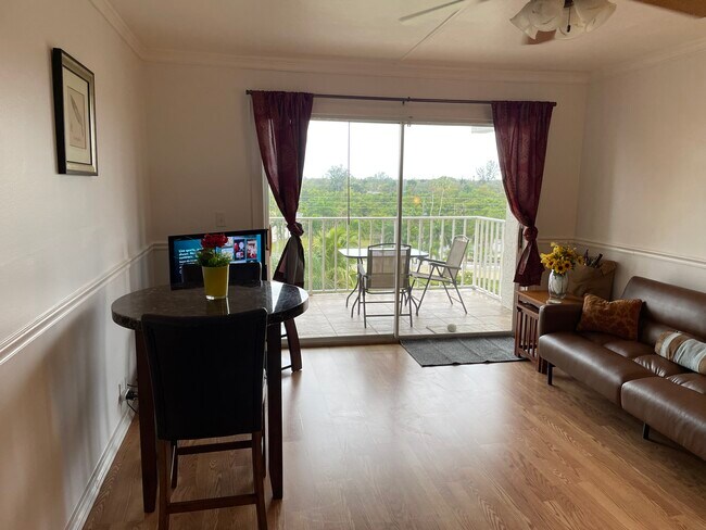 Building Photo - 2875 Palm Beach Blvd