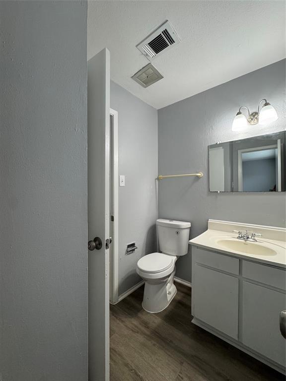 Building Photo - 7925 Grove Ridge Dr