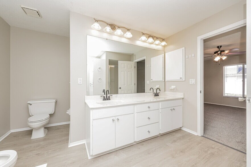 Building Photo - 2877 48th Way E