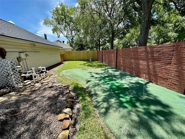 Building Photo - 7002 Greatwood Trails Ct