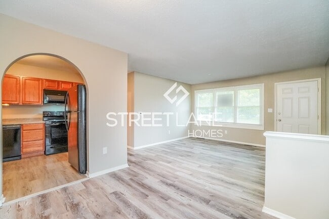 Building Photo - Charming 3 Bedroom in Columbus!