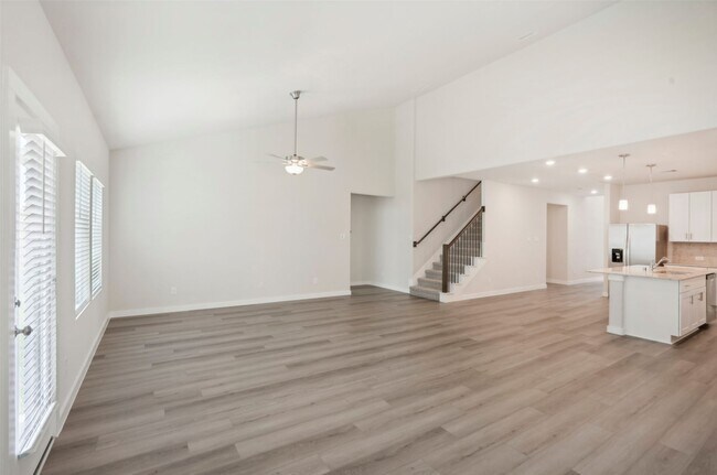 Building Photo - 1567 King Rnch Rd