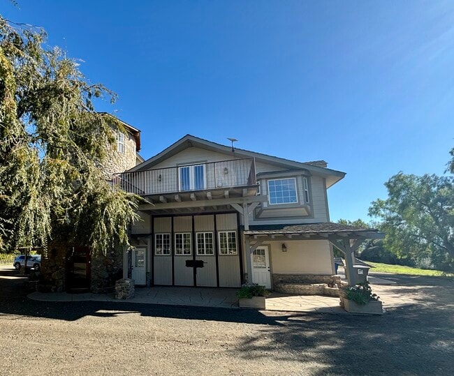 Building Photo - 3730 Roblar Ave