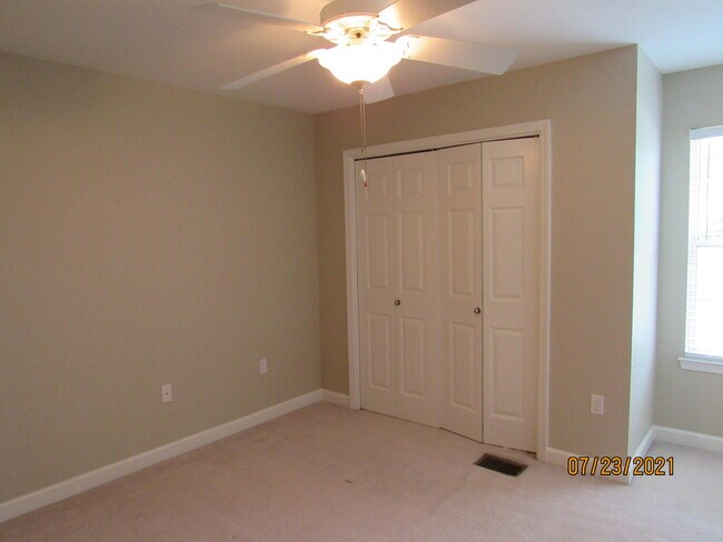 Building Photo - 22 Trevor Dr