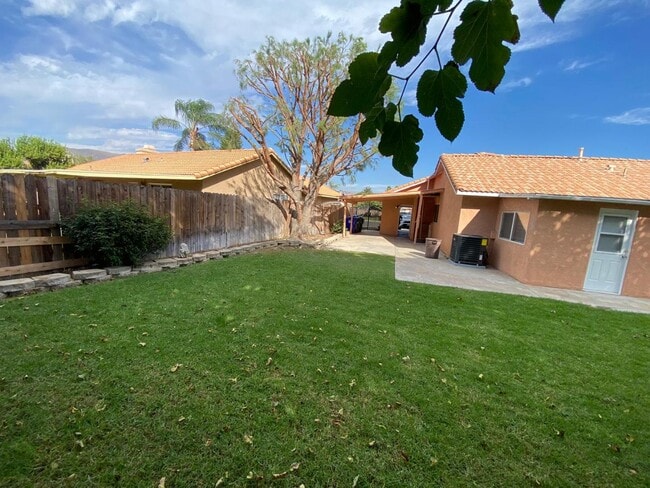 Building Photo - 4414 Royal Pine Cir