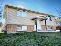 Building Photo - Lovely 4 BR Home in West Valley
