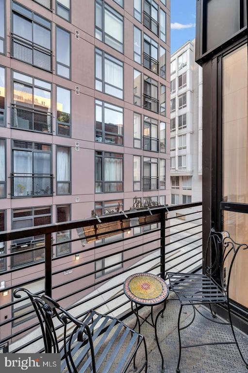 Building Photo - 1209 13th St NW