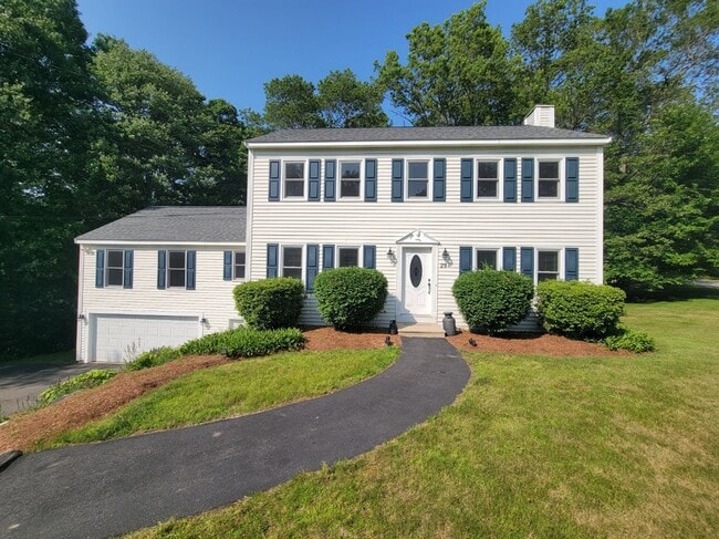 Building Photo - Beautiful Single-Family Home Litchfield NH for Rent