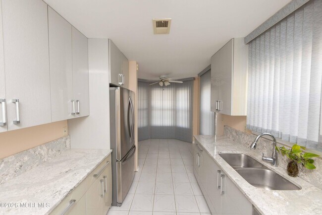 Building Photo - 26 Buford Ct