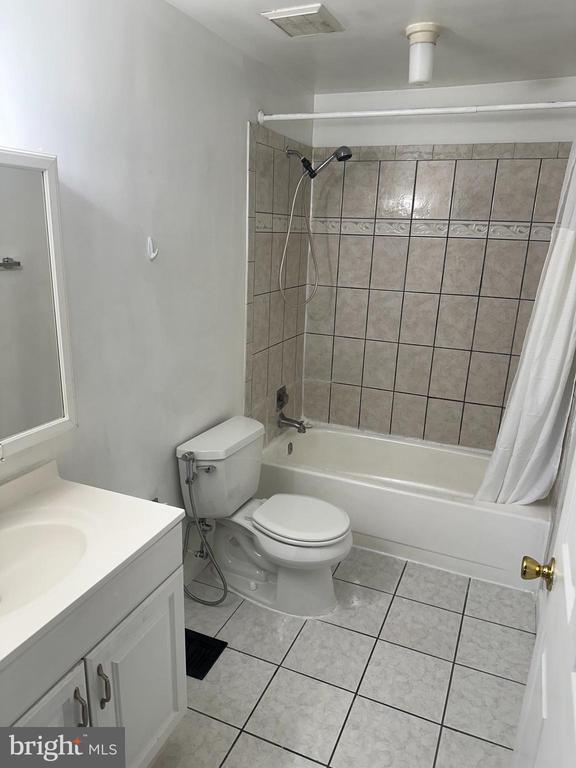 Building Photo - 1628 Fort Fisher Ct