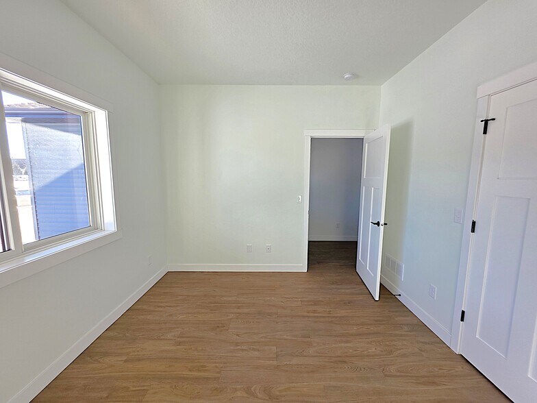 Building Photo - 1227 Wisteria Ln