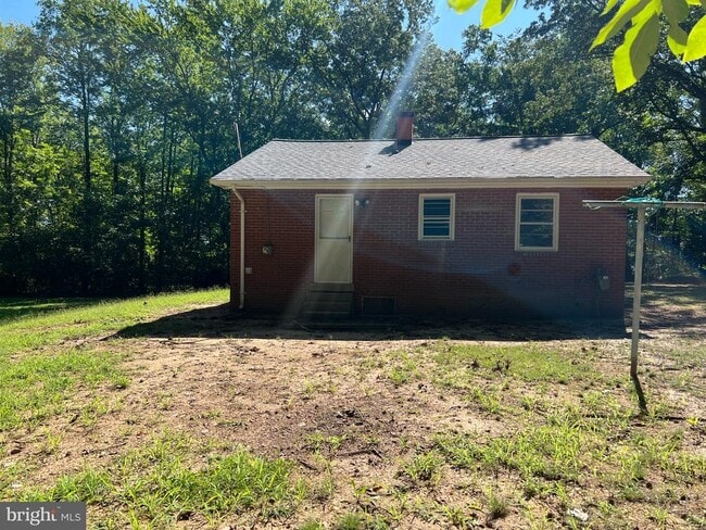 Building Photo - 3520 Loren Dr