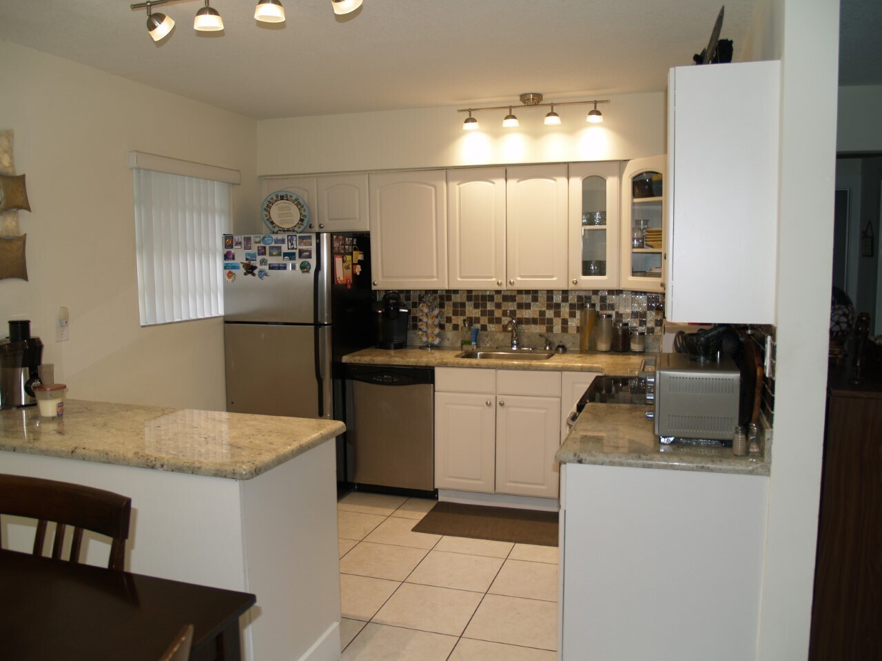 Building Photo - 765 E Dayton Cir