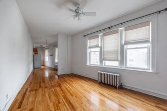 Building Photo - 1145 W Morse Ave