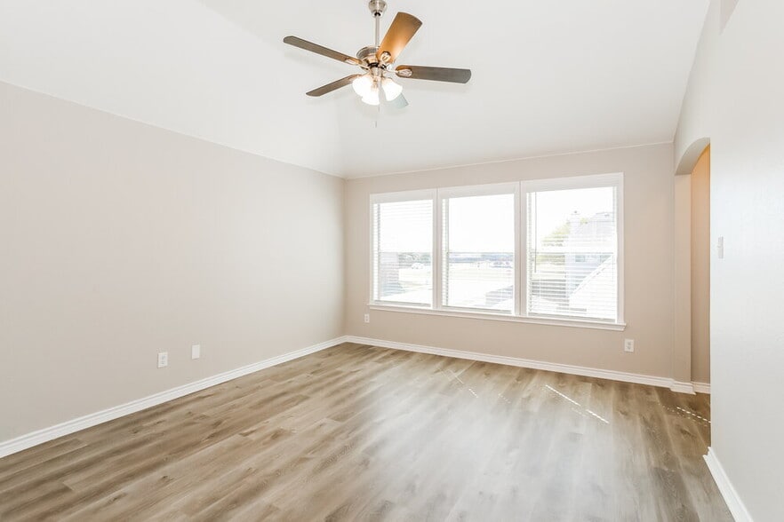 Building Photo - 9032 Wild Rose Ln