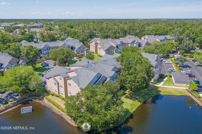 Building Photo - 13810 Sutton Park Dr N