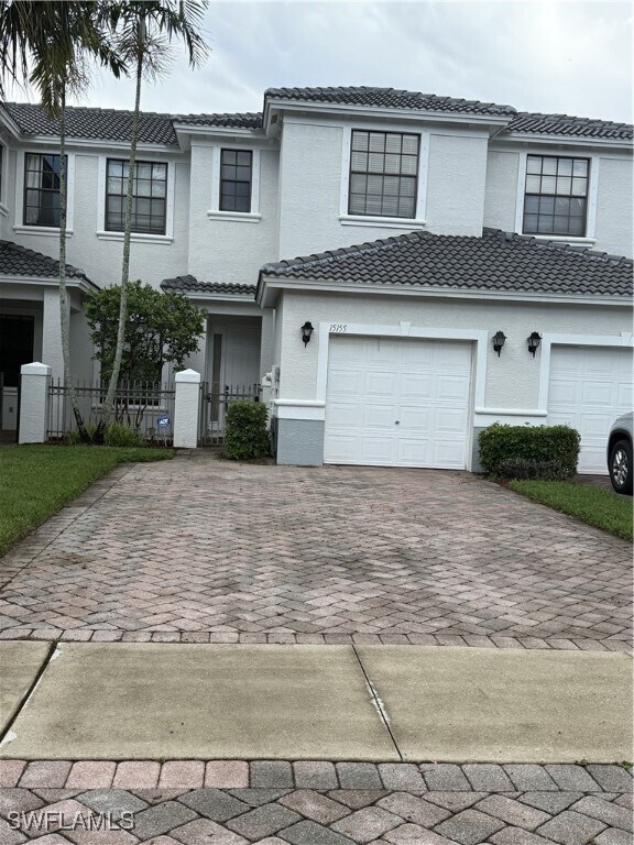 Primary Photo - 15155 Summit Pl Cir