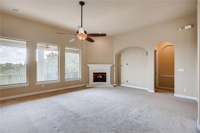 Building Photo - Stunning Single Story in Falconhead West!