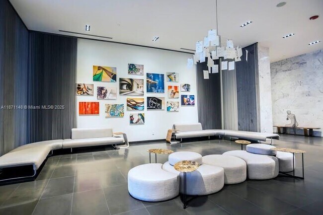 Primary Photo - 1600 NE 1st Ave