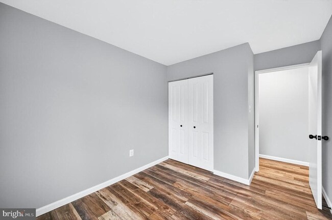 Building Photo - 6901 Vantage Dr