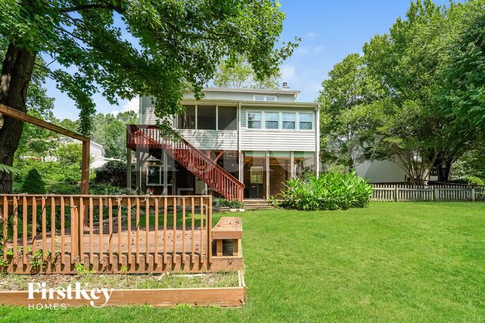 Building Photo - 7 Stoney Glen Pl
