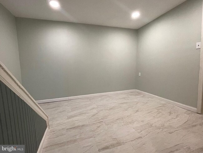 Building Photo - 10 Darbytown Ct