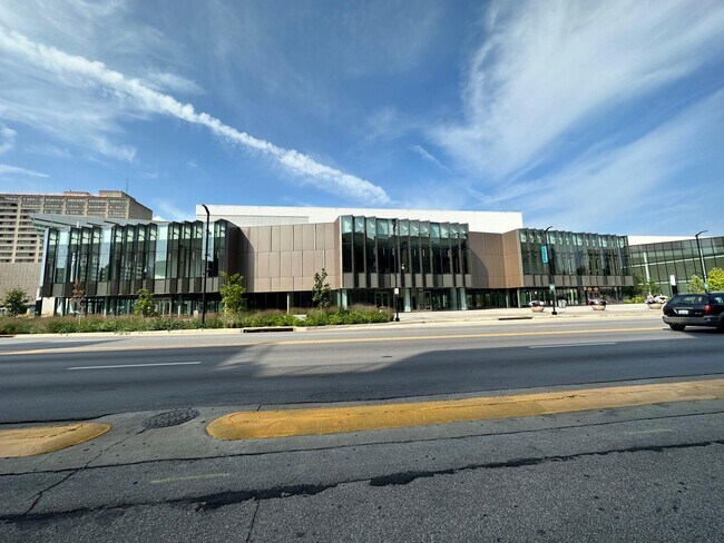 Building Photo - 515 W Main St