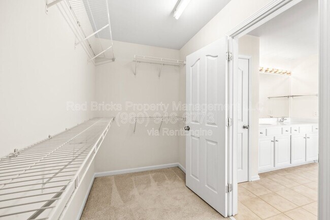 Building Photo - 8911 Kirkley View Ct