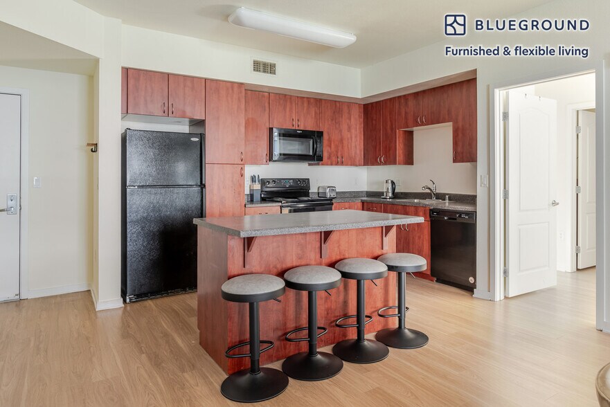 Building Photo - 34 Union Square