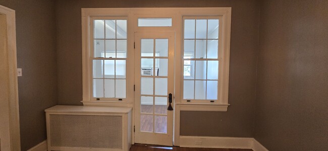 Building Photo - 3815 W St NW