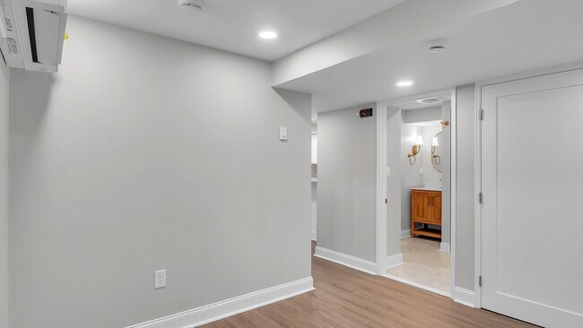 Building Photo - 6 Alaric Terrace