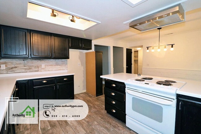 Building Photo - 1232 Hawthorne Ave