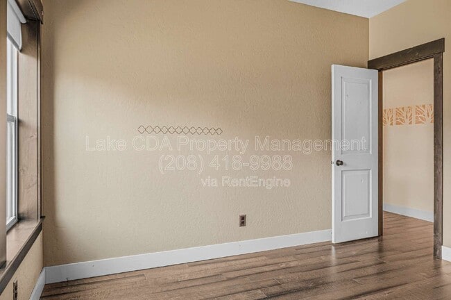 Building Photo - 3676 W Cielo View Ct