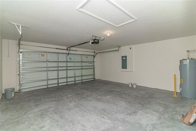 Building Photo - 9109 SW 45th Ter