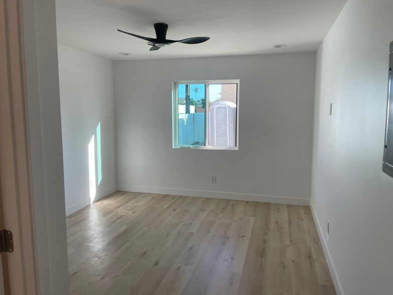 Building Photo - 7738 Whitsett Ave