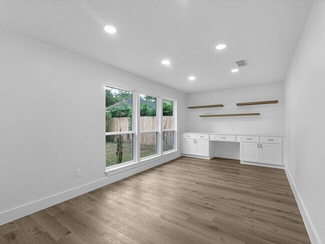 Building Photo - 9414 Stockport Dr