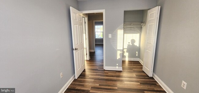 Building Photo - 483 Arwell Ct