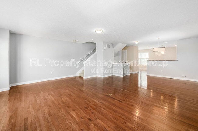 Building Photo - 5964 Woodshire Dr