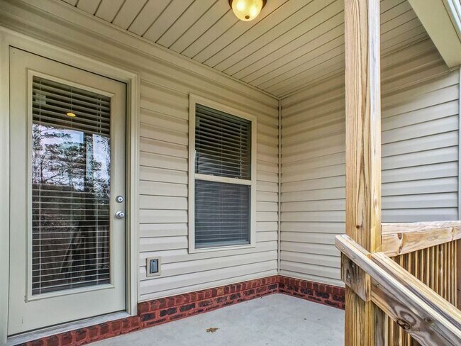 Building Photo - 9077 Cotton Field Cir