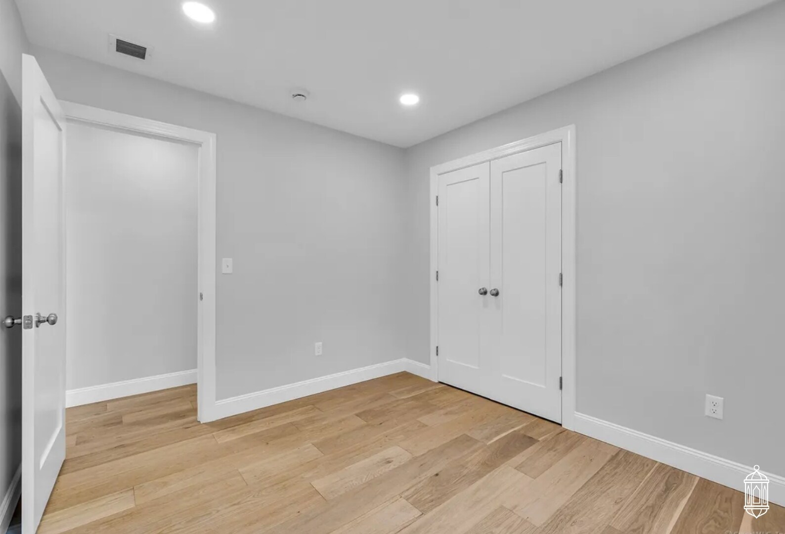 Building Photo - 183 Vesper St