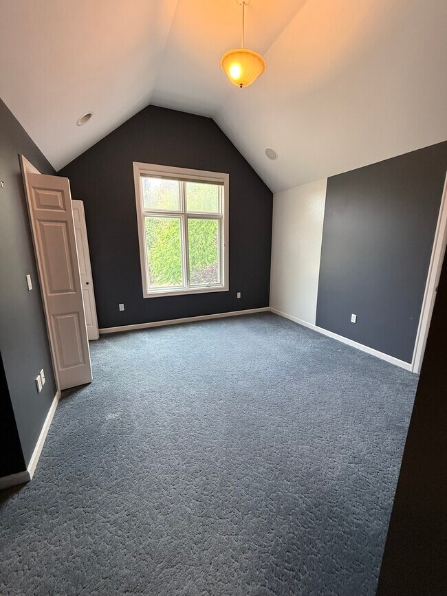 Building Photo - 2513 204th Terrace NE