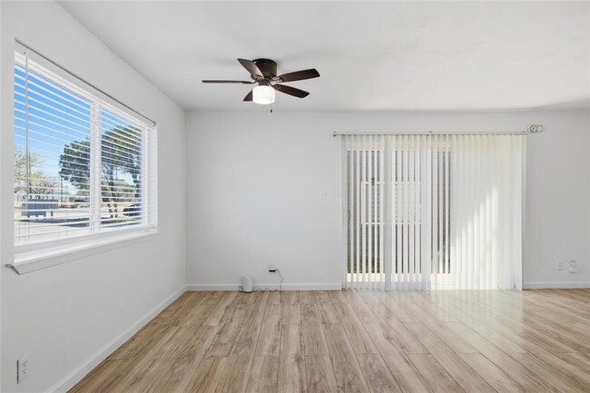 Building Photo - 2705 Windswept Cove