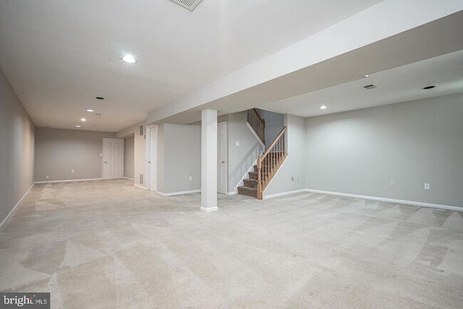 Building Photo - 79 Tattersall Dr