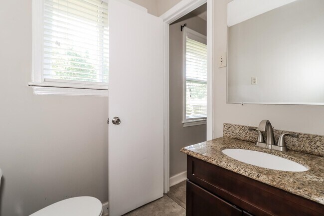 Building Photo - 6247 Brightwood Cove