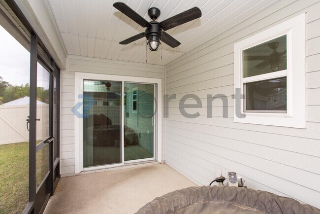 Building Photo - Unit