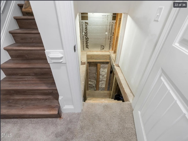 Building Photo - 316 Howland Ave