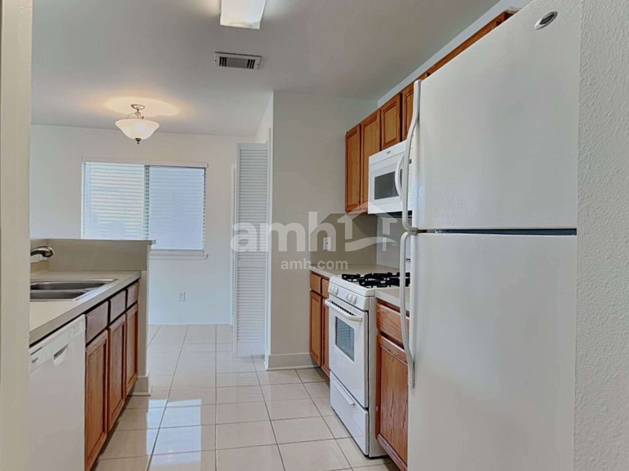 Building Photo - 19715 Hidden Shadow Ln