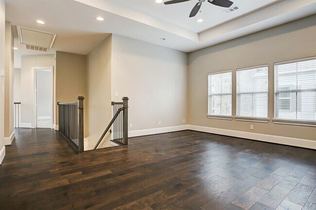 Building Photo - 4853 Benning Dr