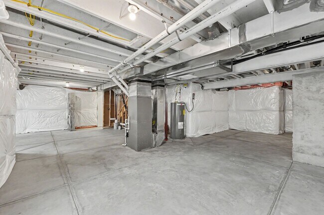 Building Photo - 5457 Inland Ave